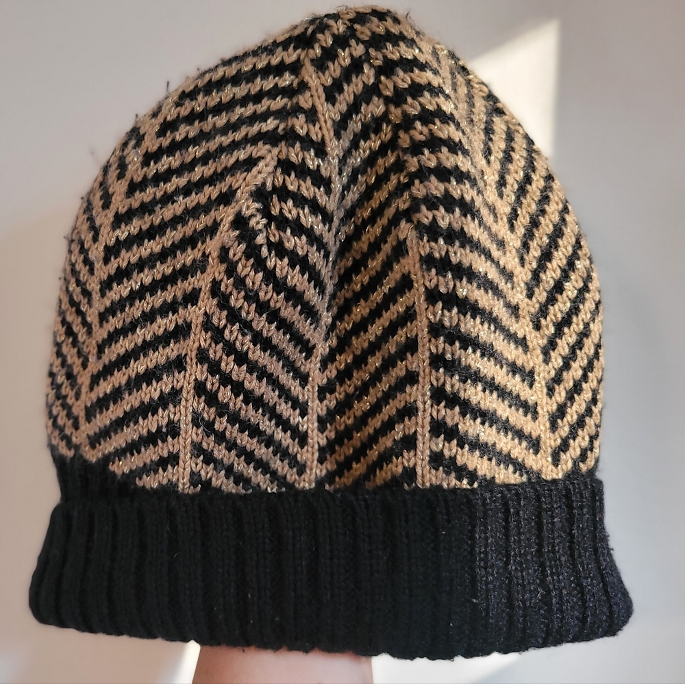Calvin Klein like-new black and gold hat